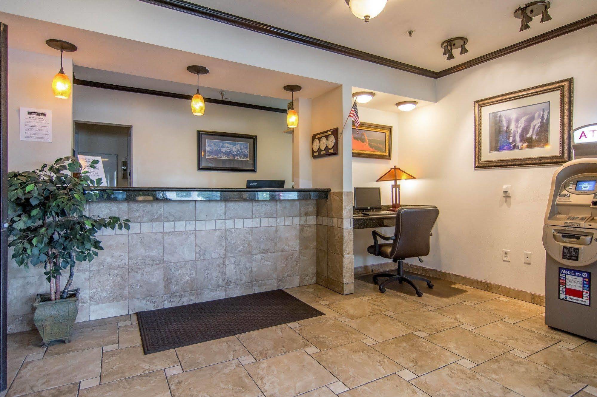 Surestay By Best Western Salt Lake City Downtown Ngoại thất bức ảnh